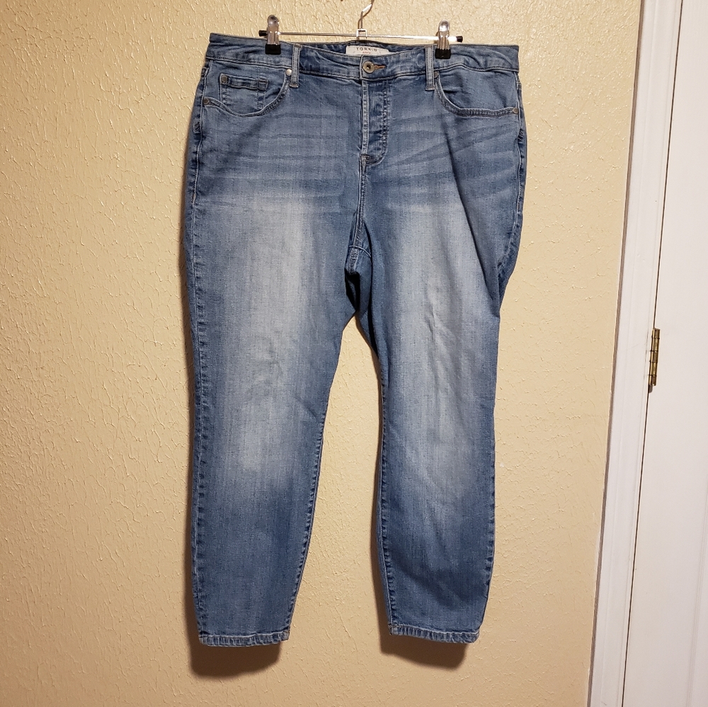 Torrid‎ Jeans Light Wash Skinny Button Fly Size 16 Plus Size